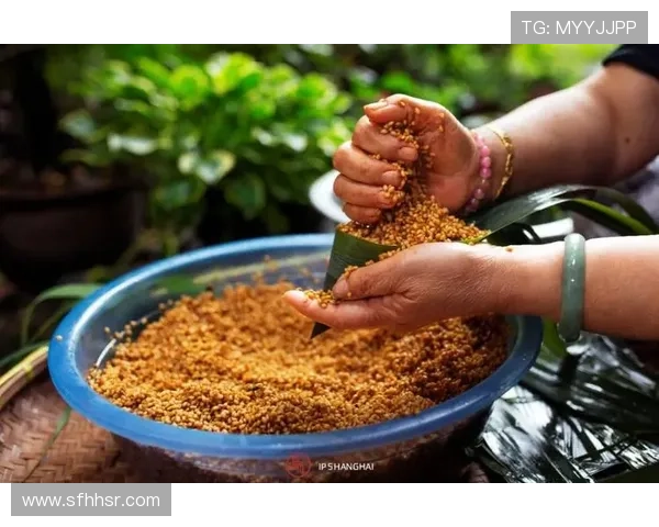 爱在五月，情牵糯米粽：一口粽香，一生情长